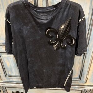 Toku Black Graphic T-Shirt with Fleur-de-Lis